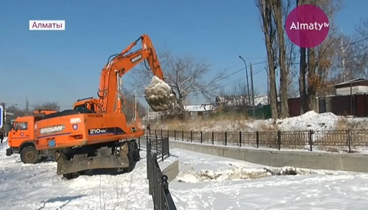 В 3-х районах Алматы ведутся противопаводковые работы