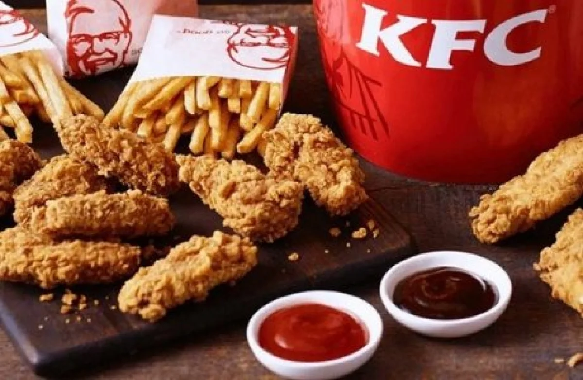 Нұр-Сұлтанда үш бала KFC тағамын жеп уланып қалды