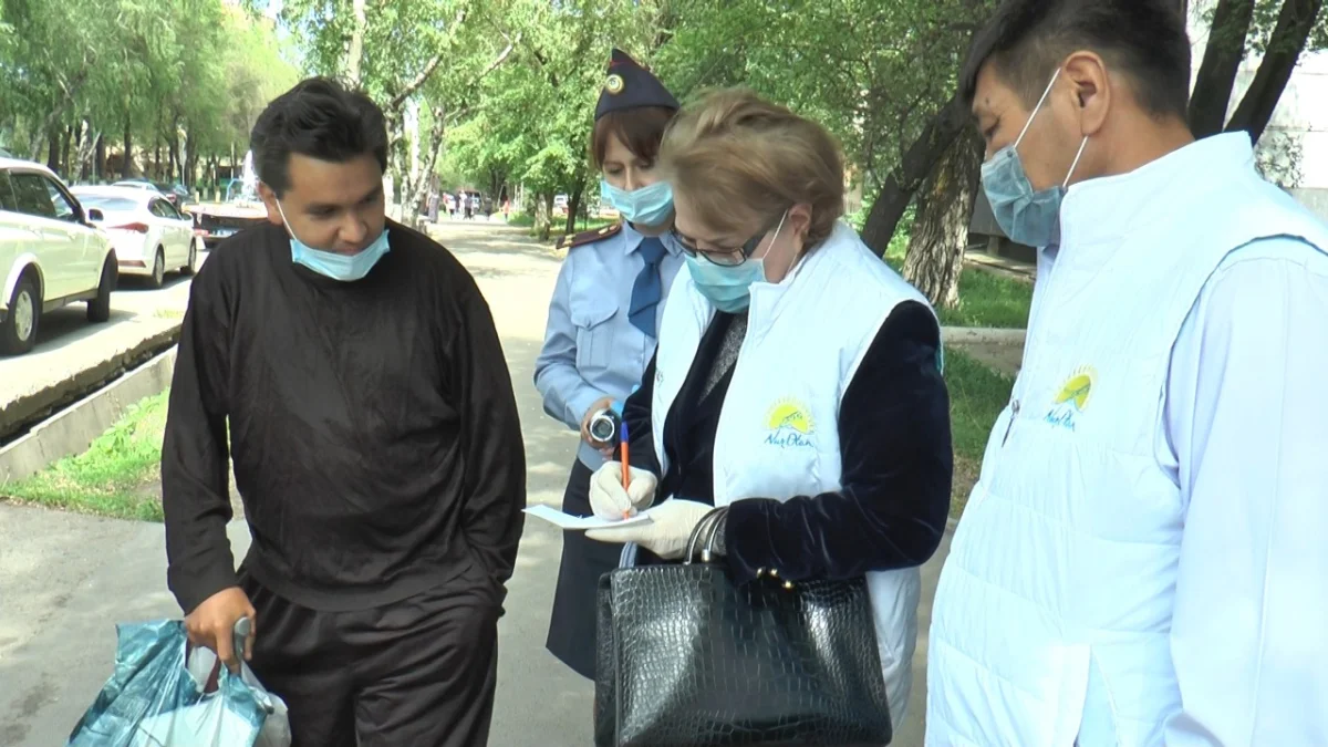 Алматыда түсіндіру жұмыстарын жүргізуге әкімдік қызметкерлері де кірісті