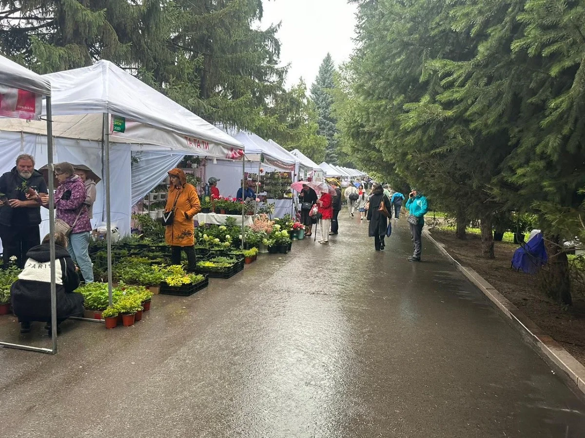 әкімдіктің баспасөз қызметі / пресс-служба акимата