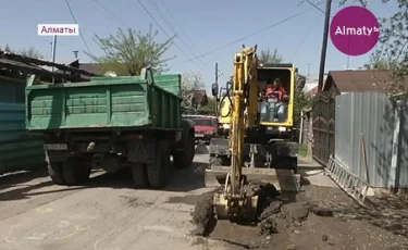 Почти 16 километров трубопровода заменят в этом году в Алматы 