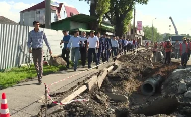 Бауыржан Байбек проверил темпы строительства BRT в Алматы