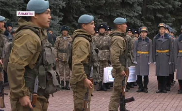 Алматыда әскерге шақырылған сарбаздарды шығарып салу рәсімі өтті