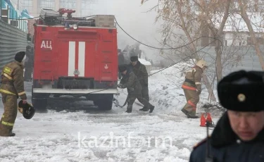 6 человек спас из огня алматинский полицейский  