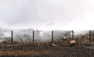 Городская свалка горит в Уральске (видео) 