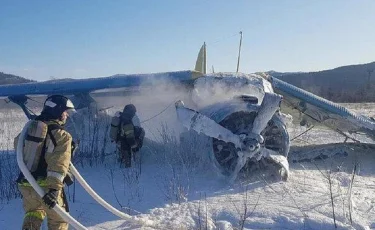 Самолет ударился о землю при взлете в Магадане: семь человек пострадали