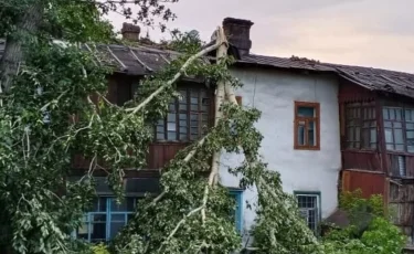 Разрушительный шторм обрушился на Аягоз