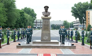 Военному институту Сухопутных войск Казахстана присвоили имя Героя Советского Союза