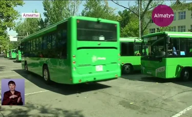 Алматылықтар қоғамдық көліктердің қайтадан жарысып жүргенін айтып шағымданды