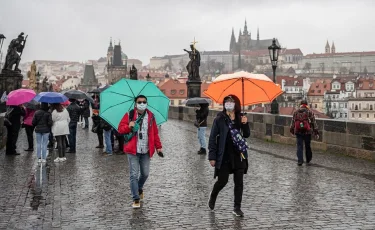 Власти Чехии продлили режим ЧС до 12 декабря из-за коронавируса