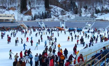 Медеу мұз айдынында жаппай сырғанау шарасы өтті