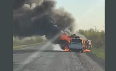 Авто сгорело на трассе в Западно-Казахстанской области 