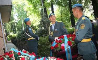 В Алматы почтили память Сагадата Нурмагамбетова