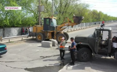 Петропавлда көпір биыл тағы да жөндеуге жабылды