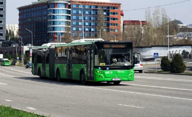 По просьбам горожан: маршрут двух автобусов временно изменили в Алматы 