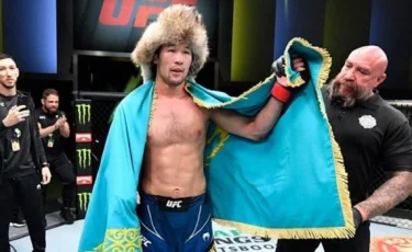 Шавкат Рахмонов досрочно выиграл четвертый бой в UFC