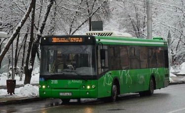 Два автобусных маршрута временно изменят схему движения в Алматы