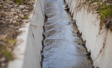 Новый водоотводный коллектор проложен в Жетысуском районе для ликвидации подтоплений