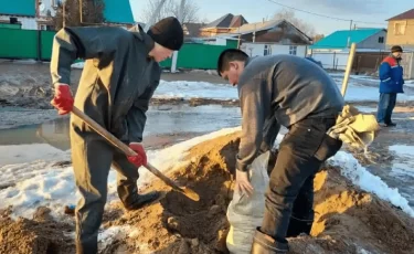  Паводки в ЗКО: уровень воды поднялся в реке Деркул 