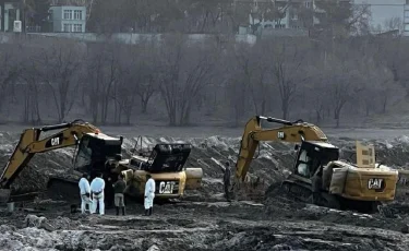 Когда завершат очистку дна озера Сайран: названы сроки