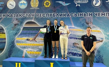 Ксения Игнатова завоевала 5 золотых медалей на чемпионате страны по плаванию