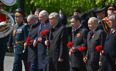 Касым-Жомарт Токаев посетил военный парад по случаю Дня Победы