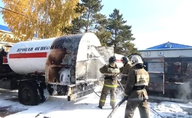 Пожар на АЗС: водитель газовоза сильно обгорел 