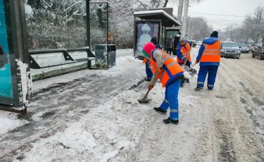 Как происходит уборка снега в Алматы