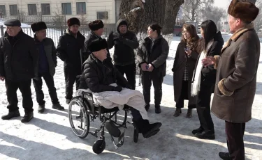 Без тепла, воды и света: сельчане не первый год противостоят коммунальным трудностям