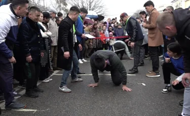 Арбат спортивных мероприятий устроили в Алматы в честь праздника