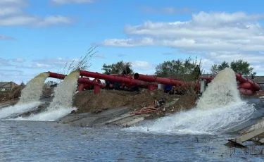 Паводки в Казахстане: в Петропавловске и Кульсары продолжается откачка воды