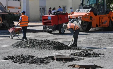 В Наурызбайском районе Алматы в текущем году отремонтируют 30 улиц и построят 6 новых