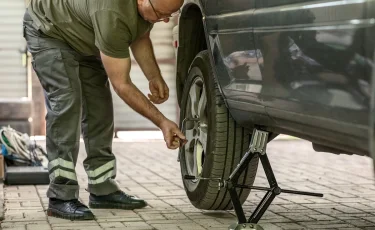 Готовим автомобиль к осени: 10 обязательных действий опытного водителя