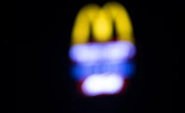 Похоронившего McDonald’s мужчину задержали в Костанае