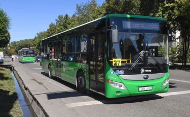 Сто новых автобусов запустят в Алматы до начала учебного года