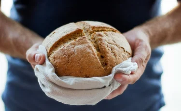 Прощай, плесень: 8 эффективных способов продлить жизнь хлеба