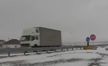 Жасанды интеллект шамадан тыс жүк артқан көліктерге айыппұл салмақ