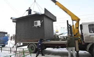 В Алматы продолжается массовый демонтаж незаконных торговых точек